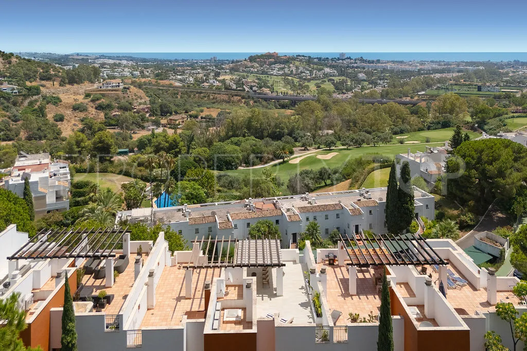 Buy 3 bedrooms penthouse in La Quinta