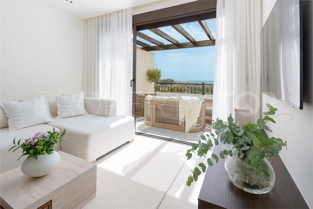 Buy 3 bedrooms penthouse in La Quinta