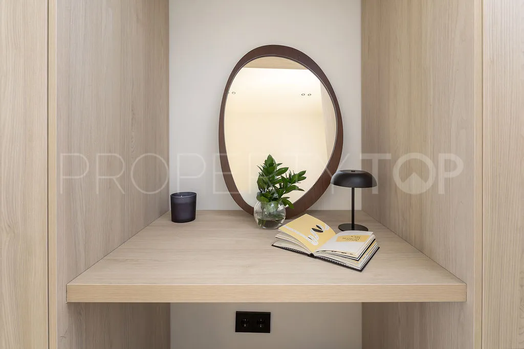 Buy 3 bedrooms penthouse in La Quinta