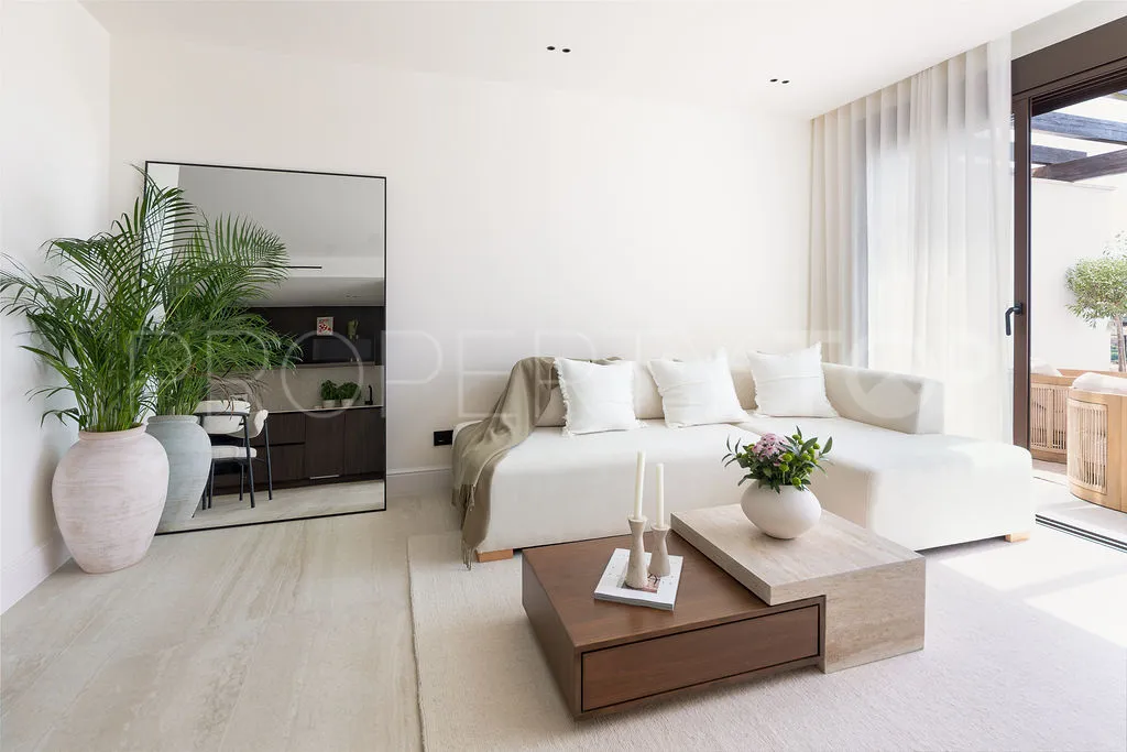 Buy 3 bedrooms penthouse in La Quinta