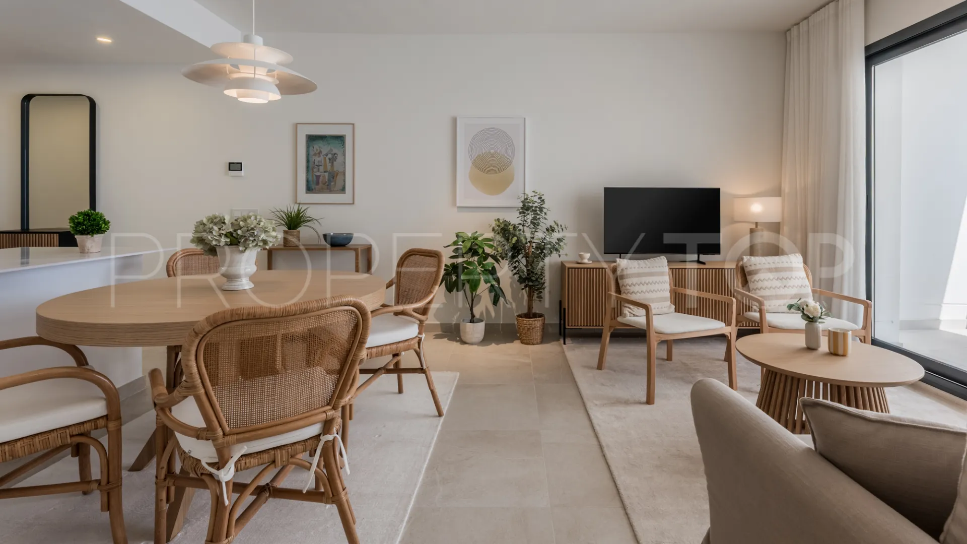 2 bedrooms apartment in Estepona Centre for sale