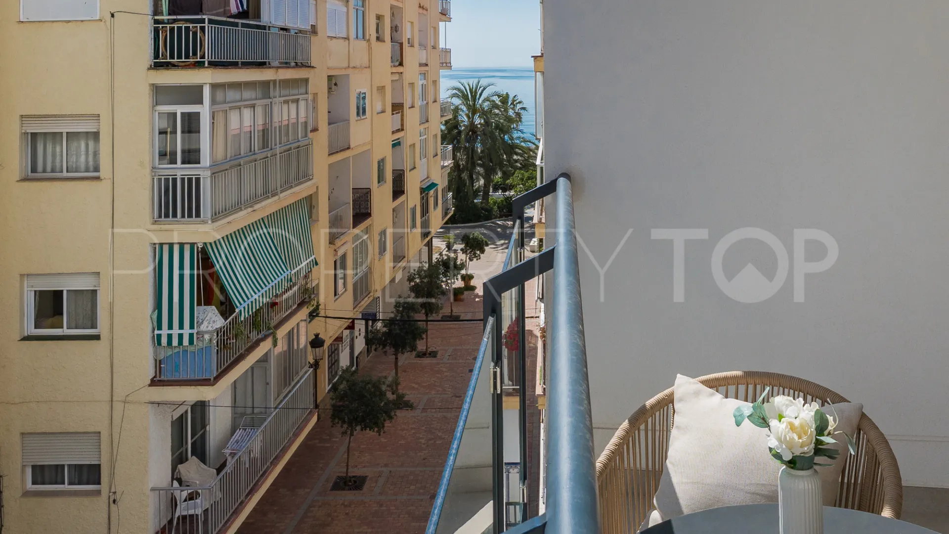 2 bedrooms apartment in Estepona Centre for sale