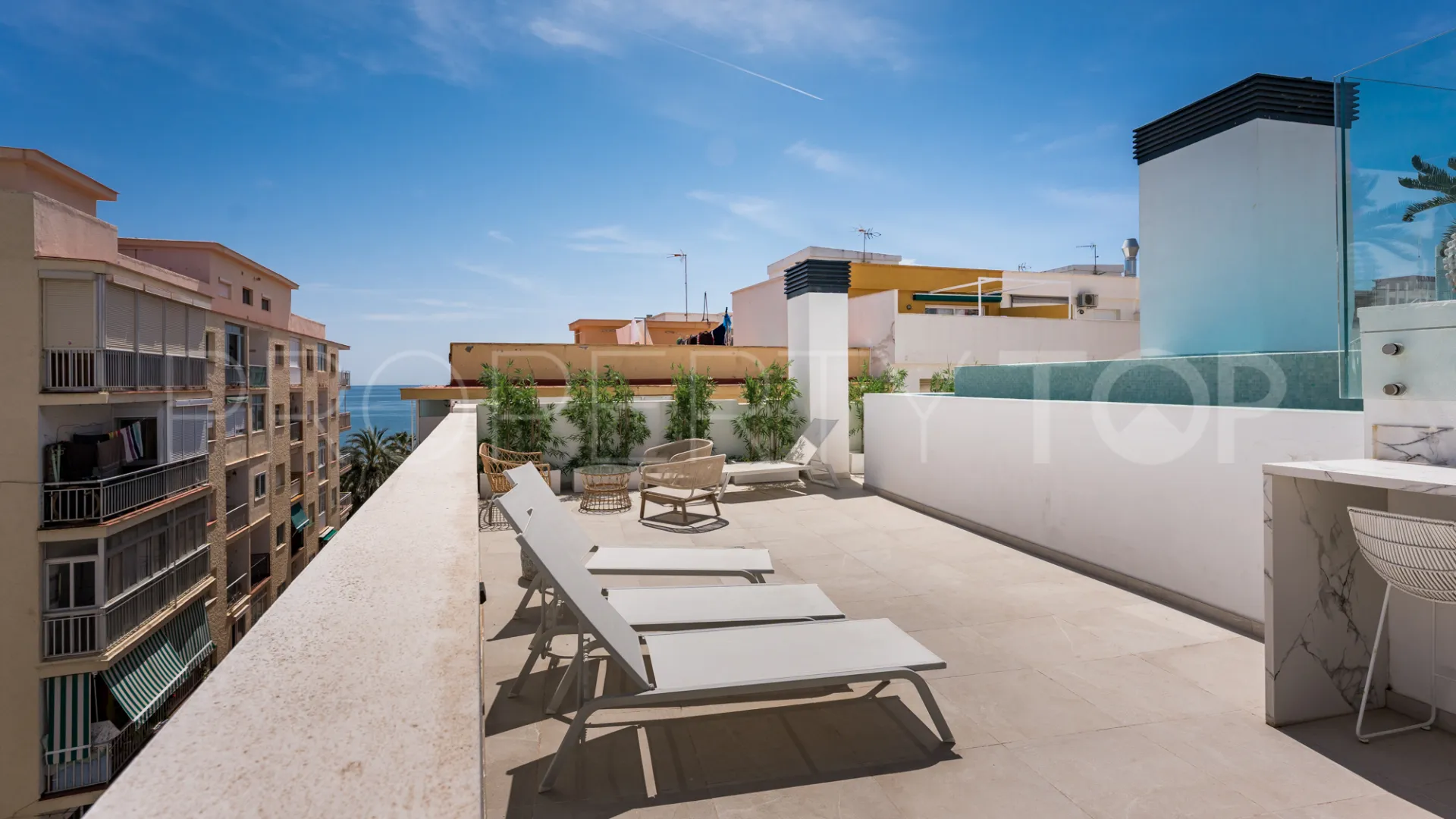 2 bedrooms apartment in Estepona Centre for sale