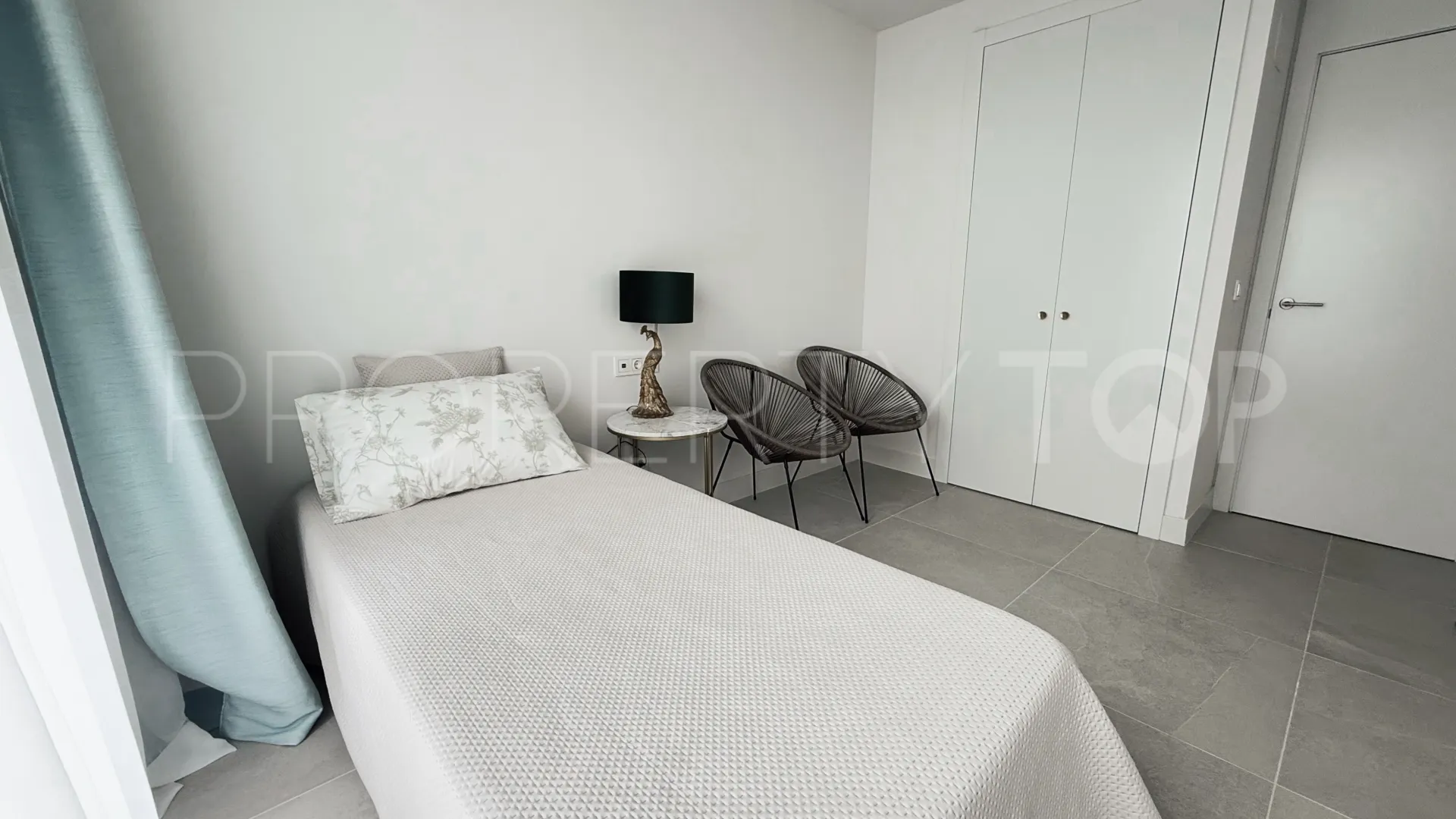 Comprar duplex en Artola con 3 dormitorios