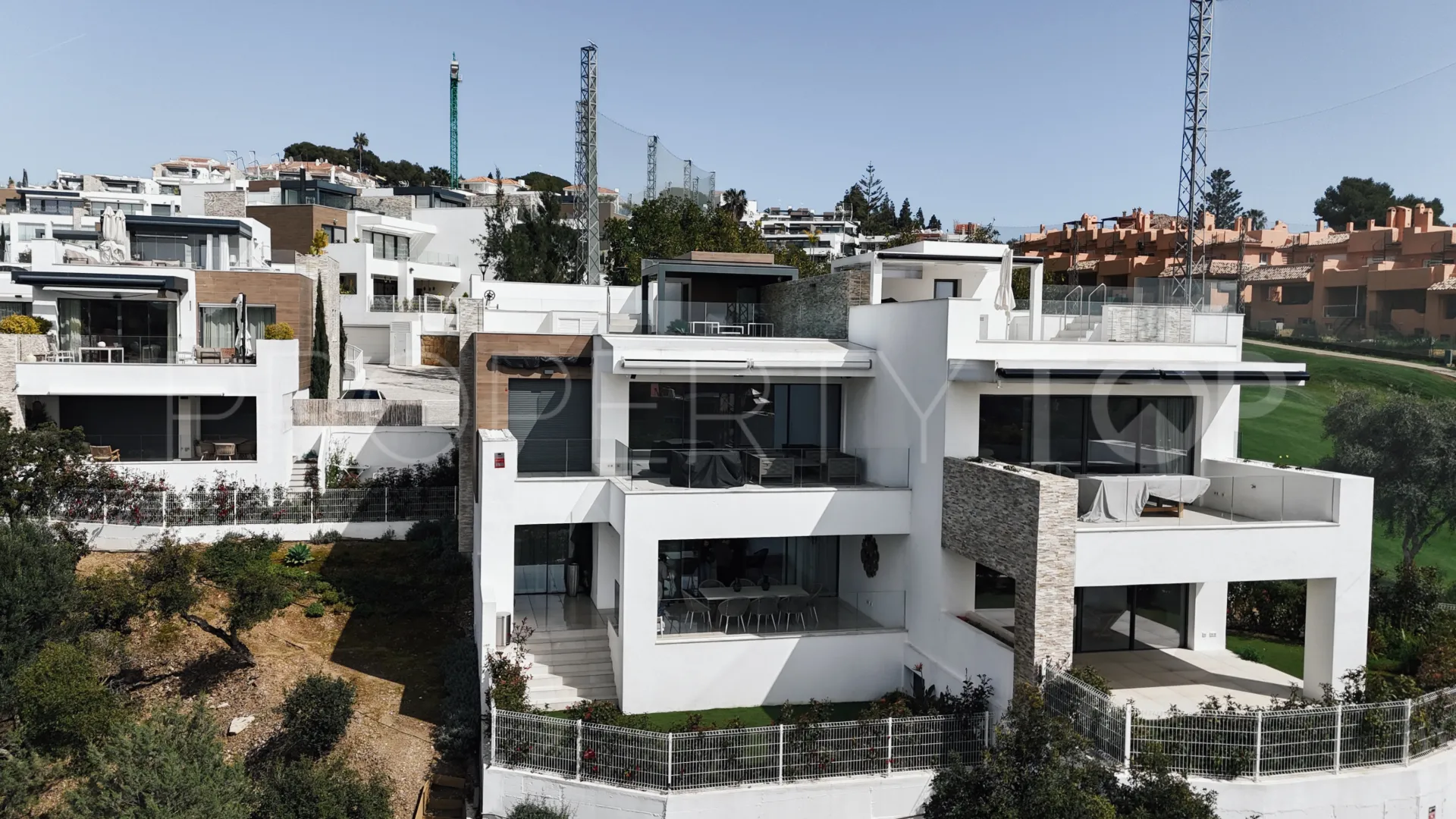 Comprar duplex en Artola con 3 dormitorios