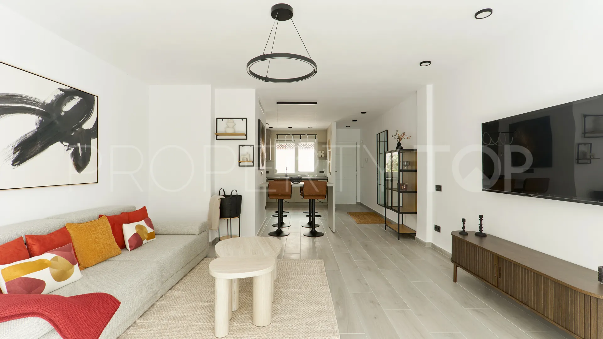 Nueva Andalucia apartment for sale