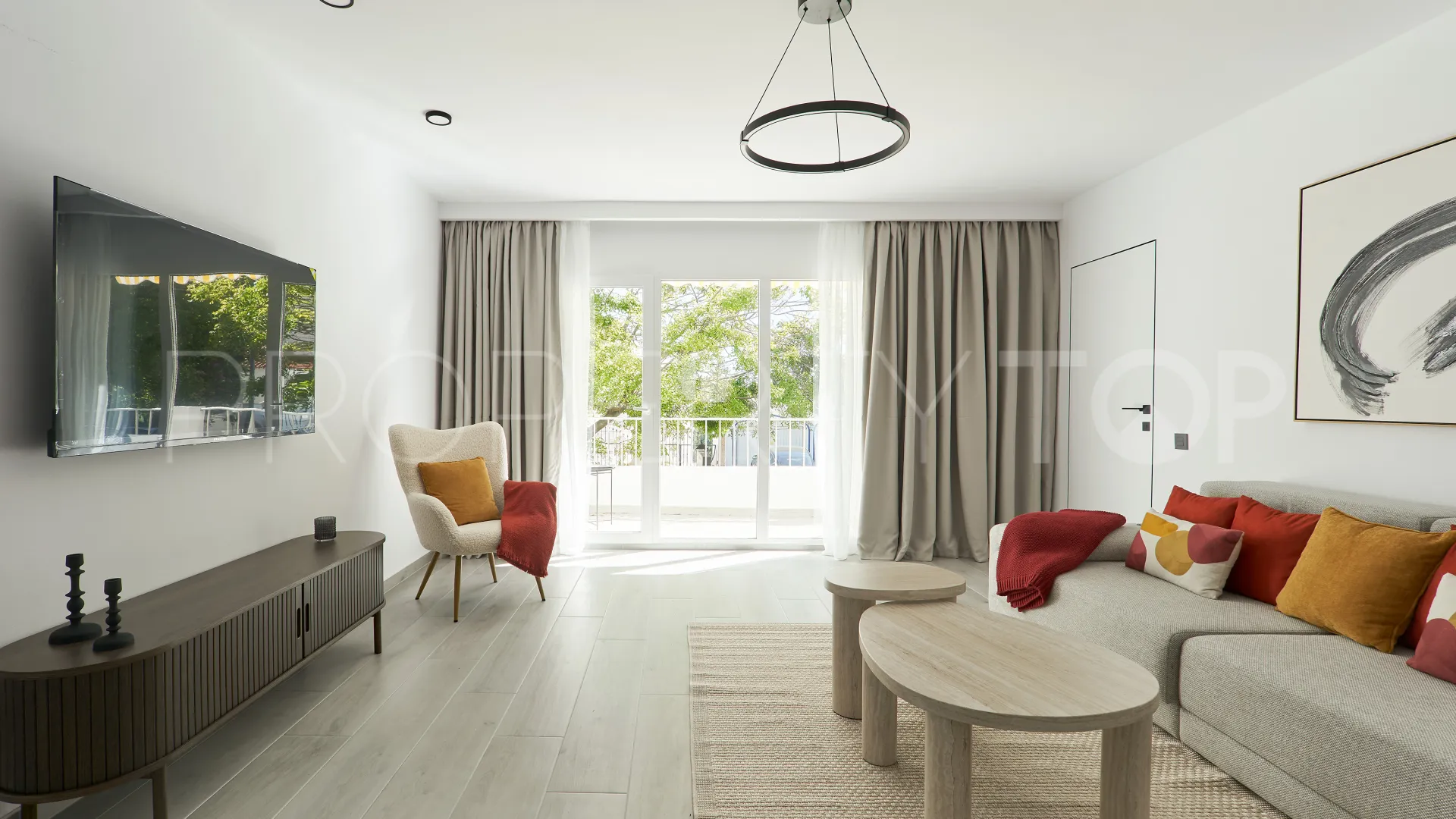 Nueva Andalucia apartment for sale