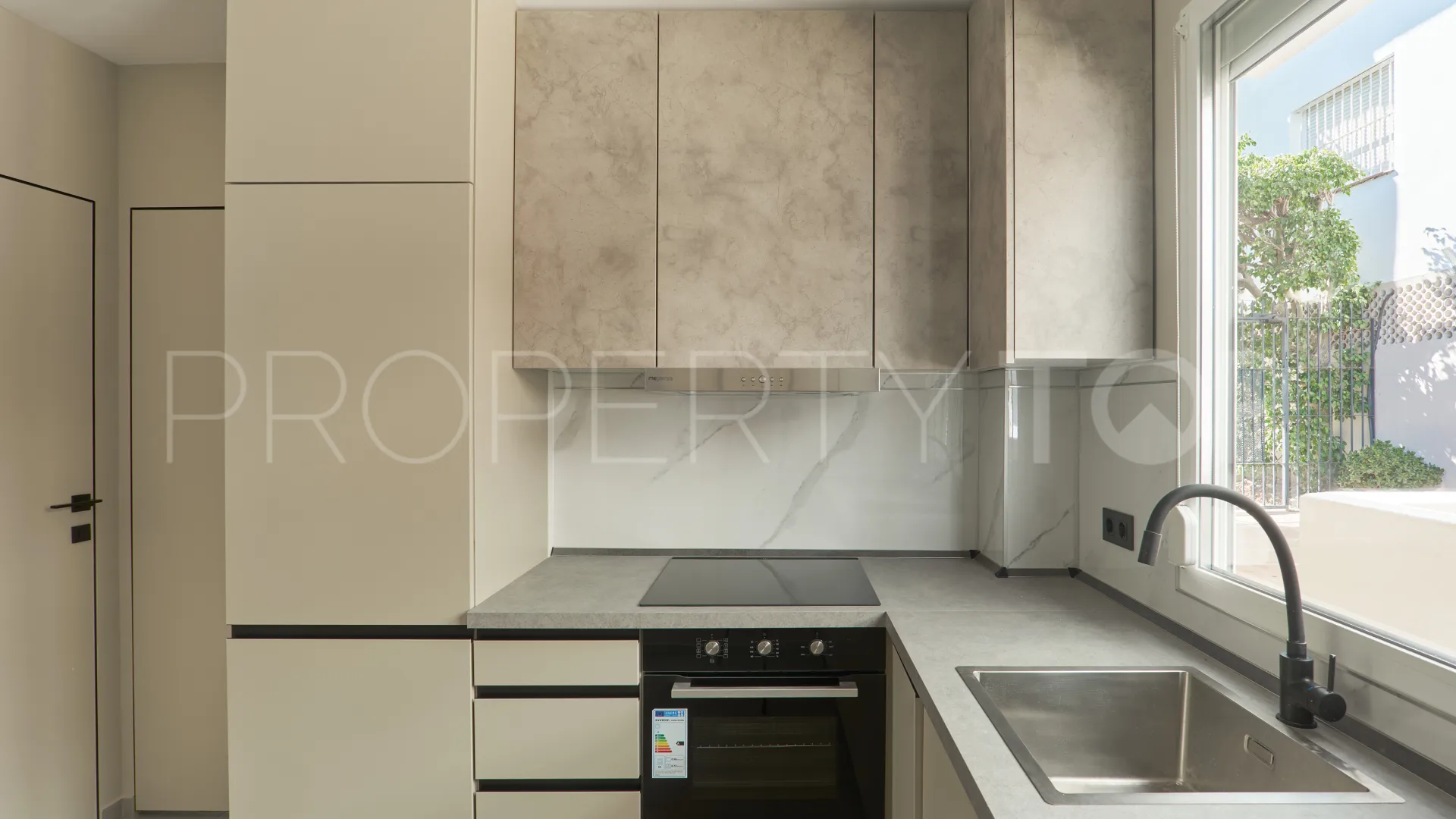 Nueva Andalucia apartment for sale