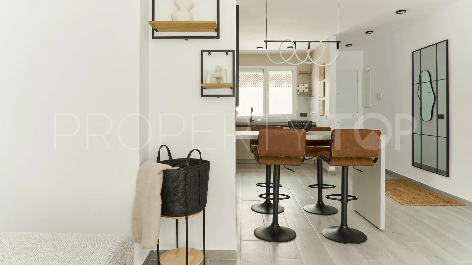 Nueva Andalucia apartment for sale