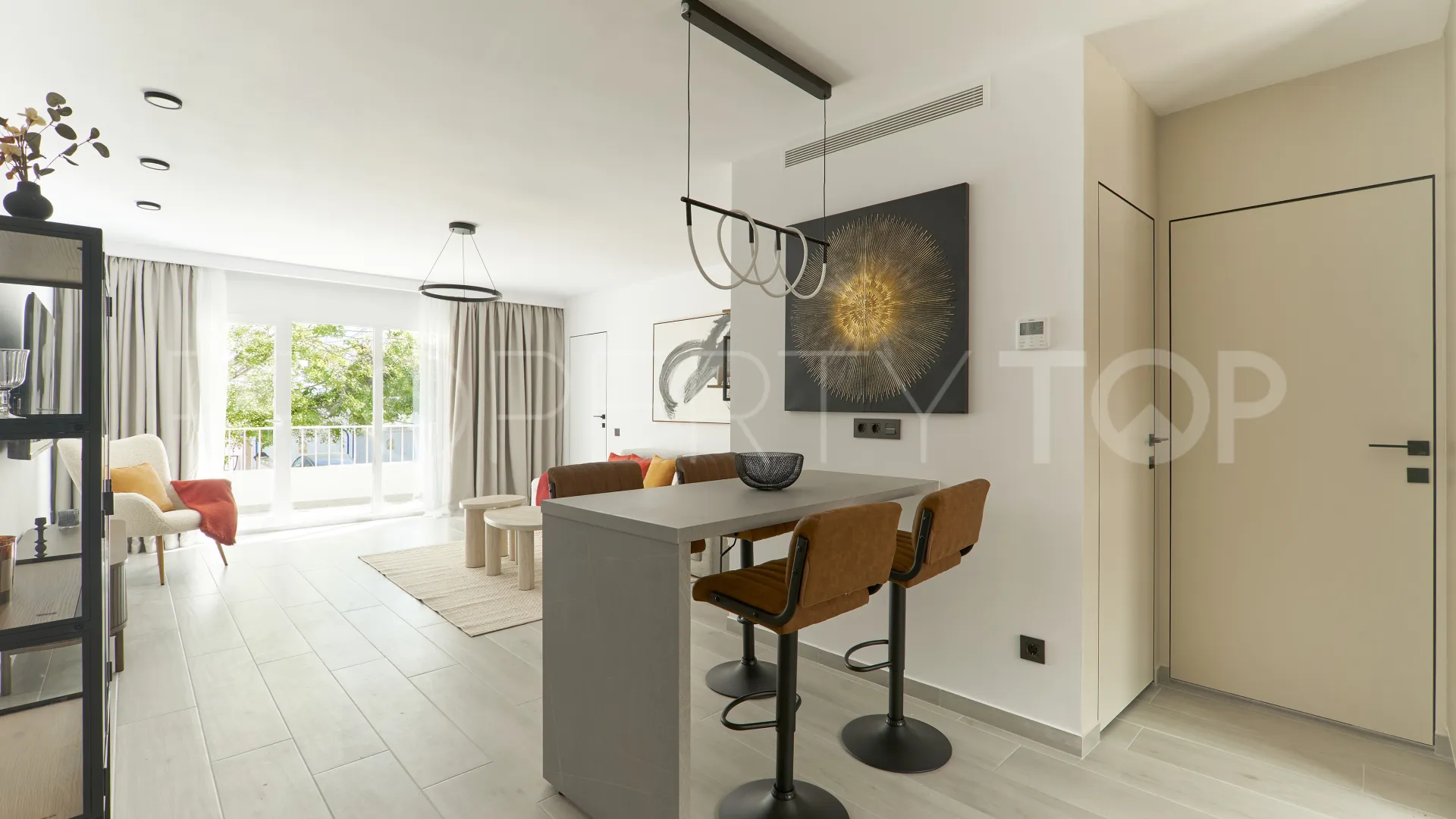 Nueva Andalucia apartment for sale