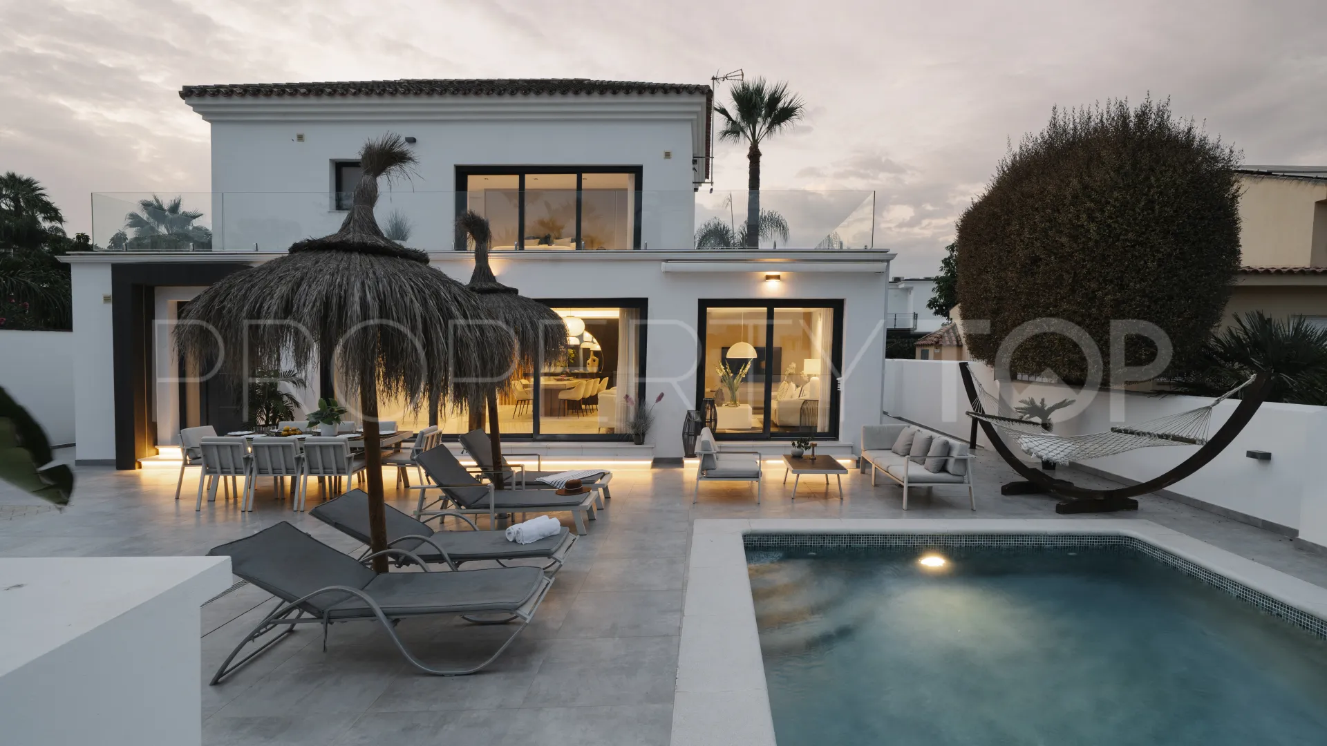 4 bedrooms villa in Nueva Andalucia for sale