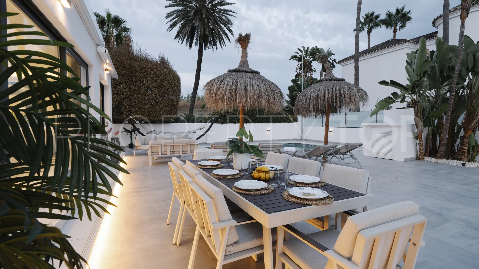 4 bedrooms villa in Nueva Andalucia for sale