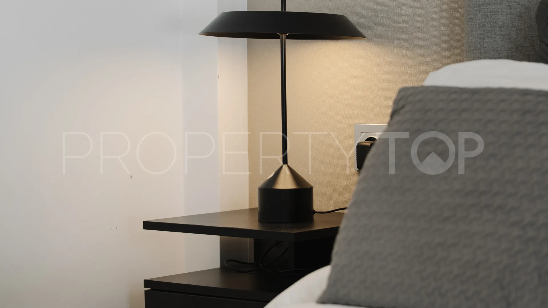 4 bedrooms villa in Nueva Andalucia for sale