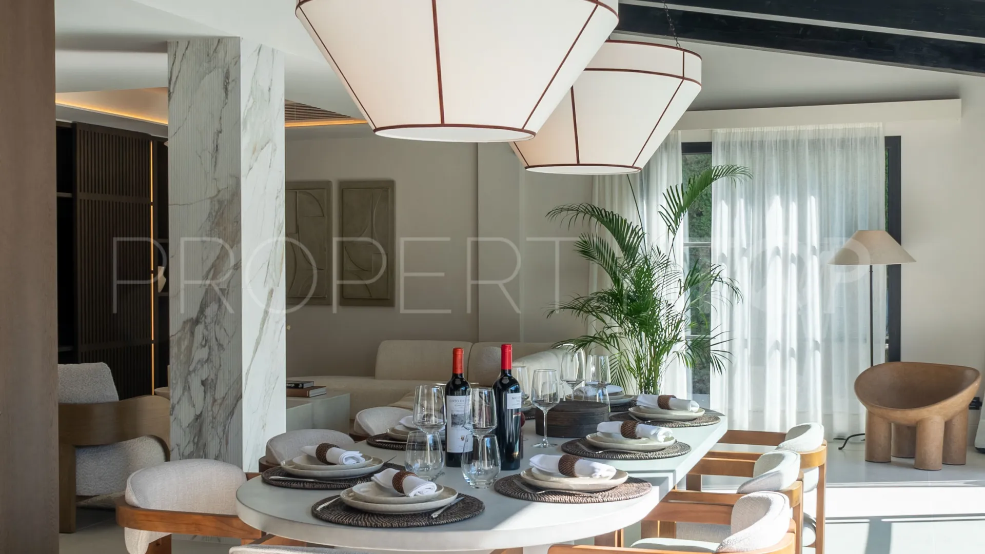 For sale Nueva Andalucia villa with 5 bedrooms