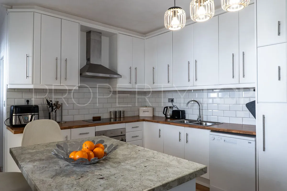 For sale 6 bedrooms villa in Mijas