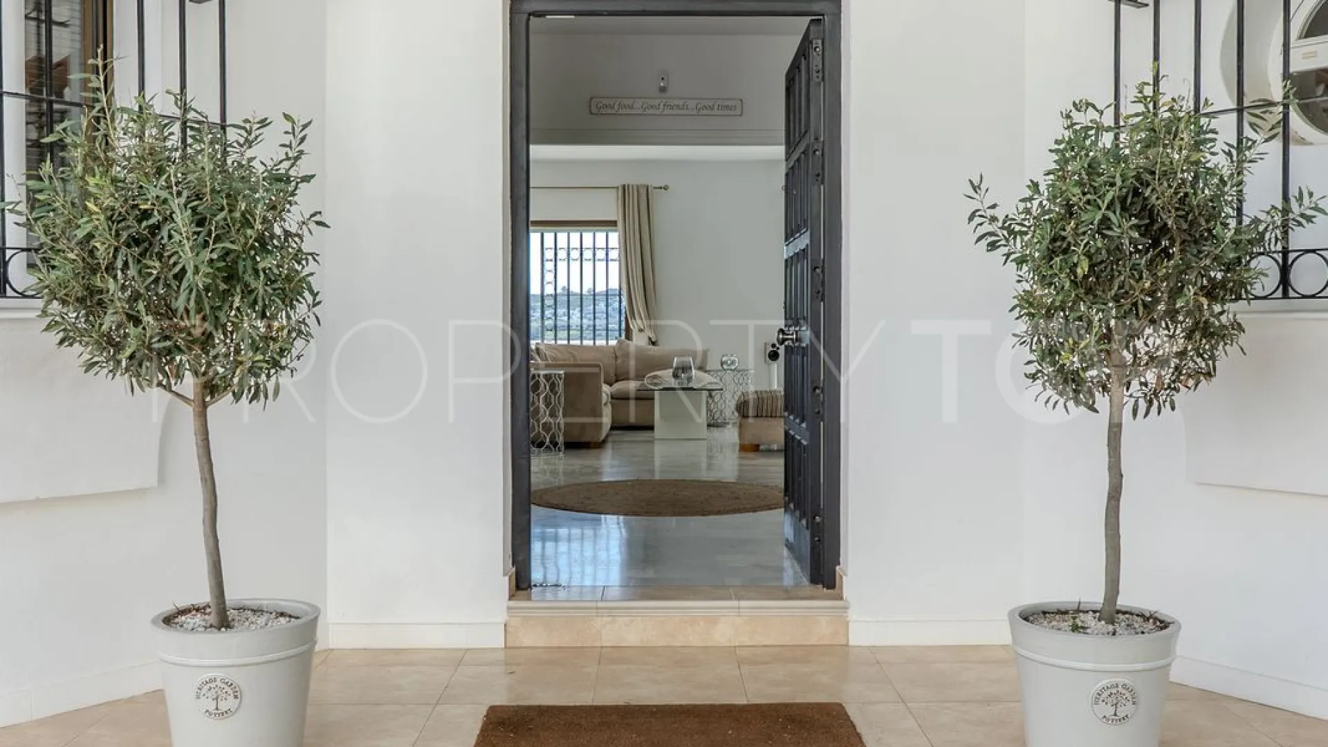 For sale 6 bedrooms villa in Mijas