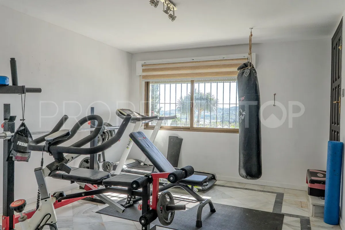 For sale 6 bedrooms villa in Mijas