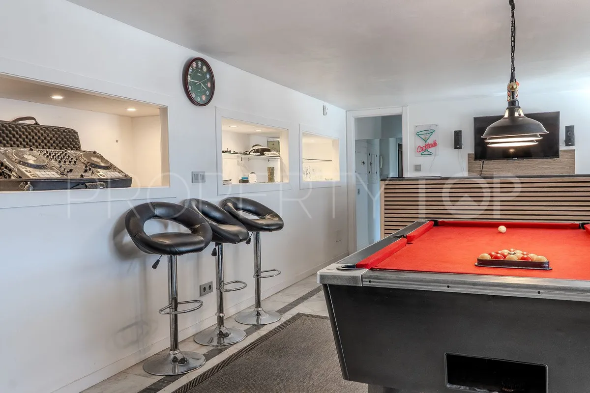 For sale 6 bedrooms villa in Mijas