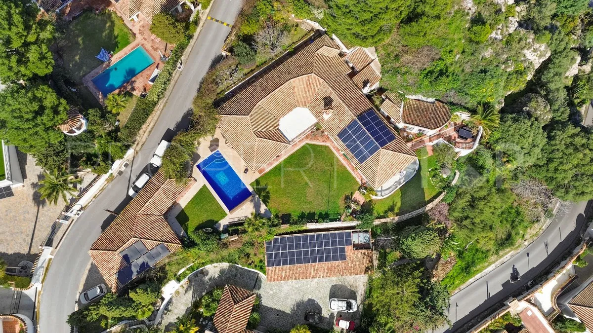 For sale villa in Benalmadena with 5 bedrooms