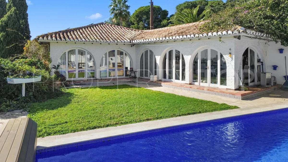 For sale villa in Benalmadena with 5 bedrooms