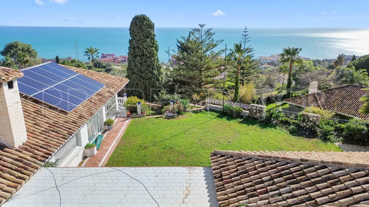For sale villa in Benalmadena with 5 bedrooms