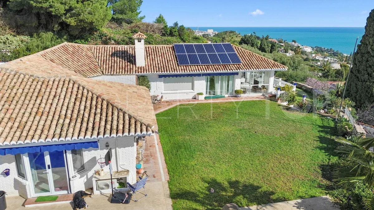 For sale villa in Benalmadena with 5 bedrooms