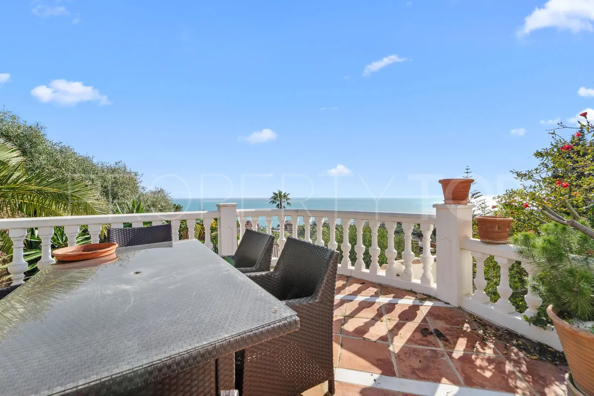 For sale villa in Benalmadena with 5 bedrooms