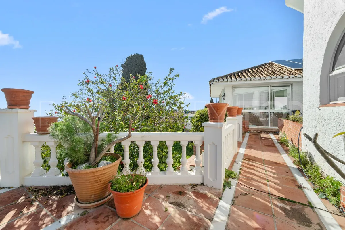 For sale villa in Benalmadena with 5 bedrooms