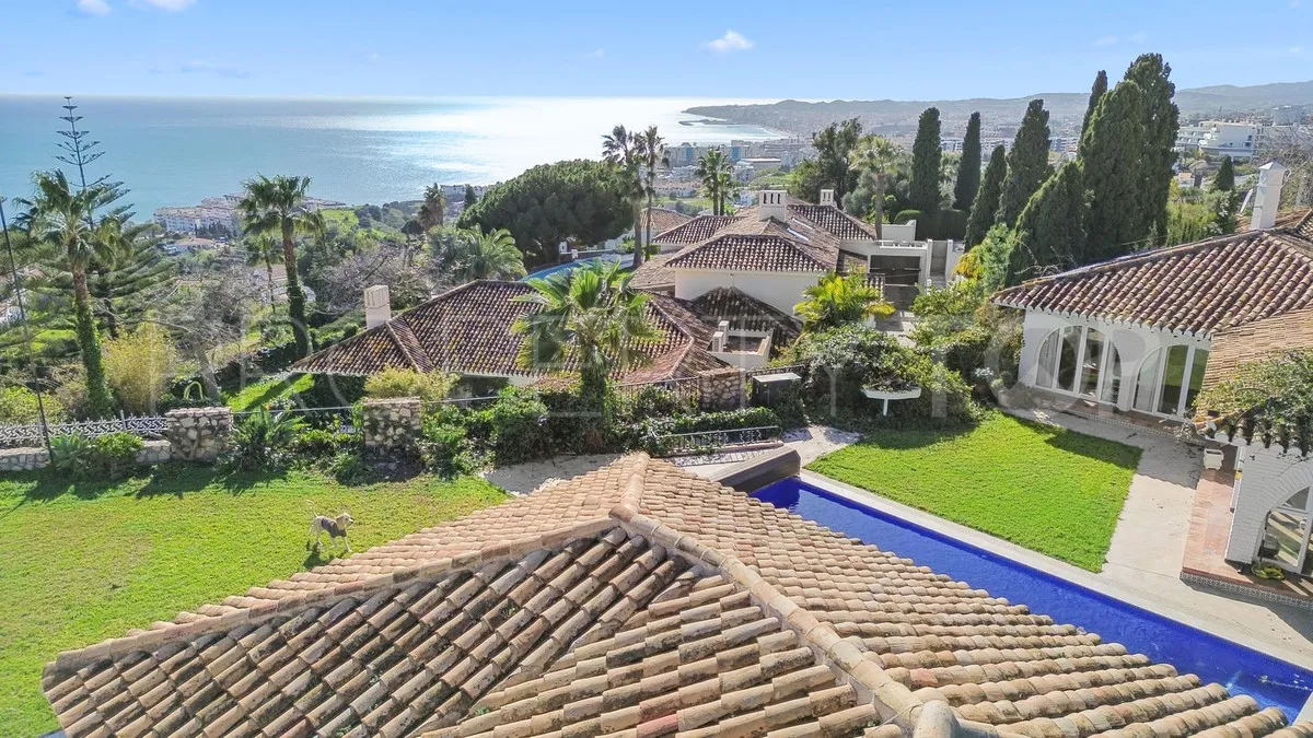 For sale villa in Benalmadena with 5 bedrooms