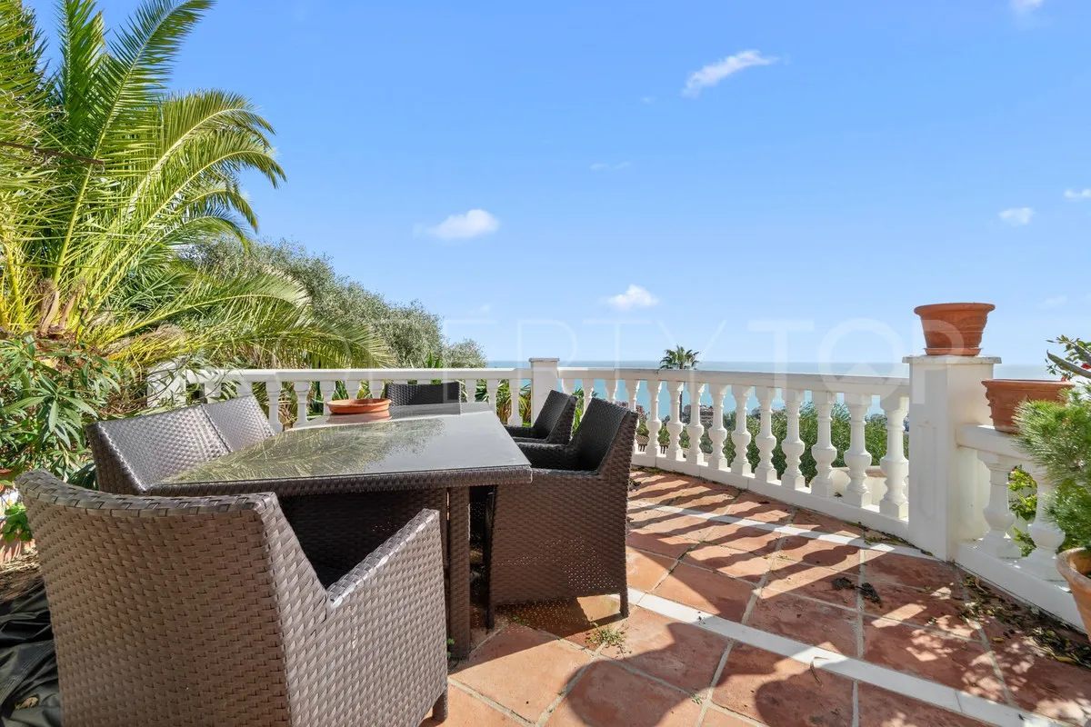 For sale villa in Benalmadena with 5 bedrooms