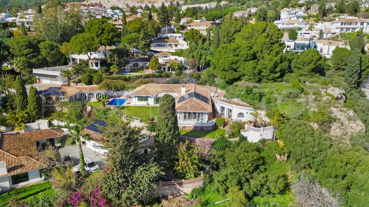 For sale villa in Benalmadena with 5 bedrooms