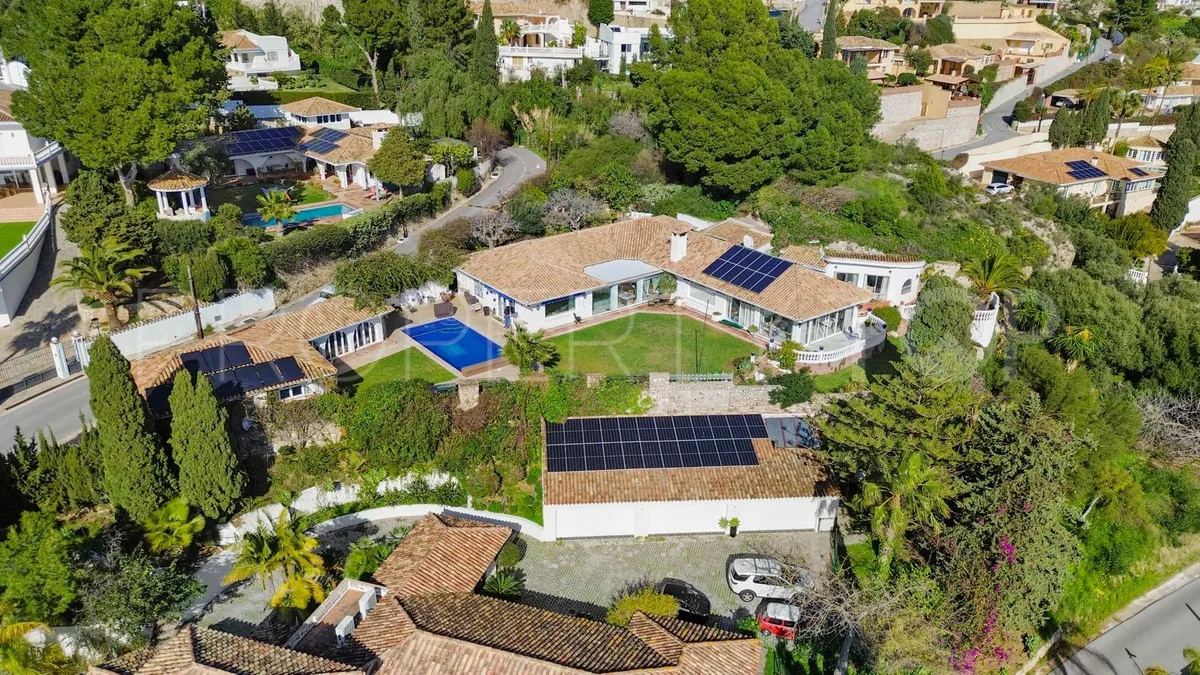For sale villa in Benalmadena with 5 bedrooms