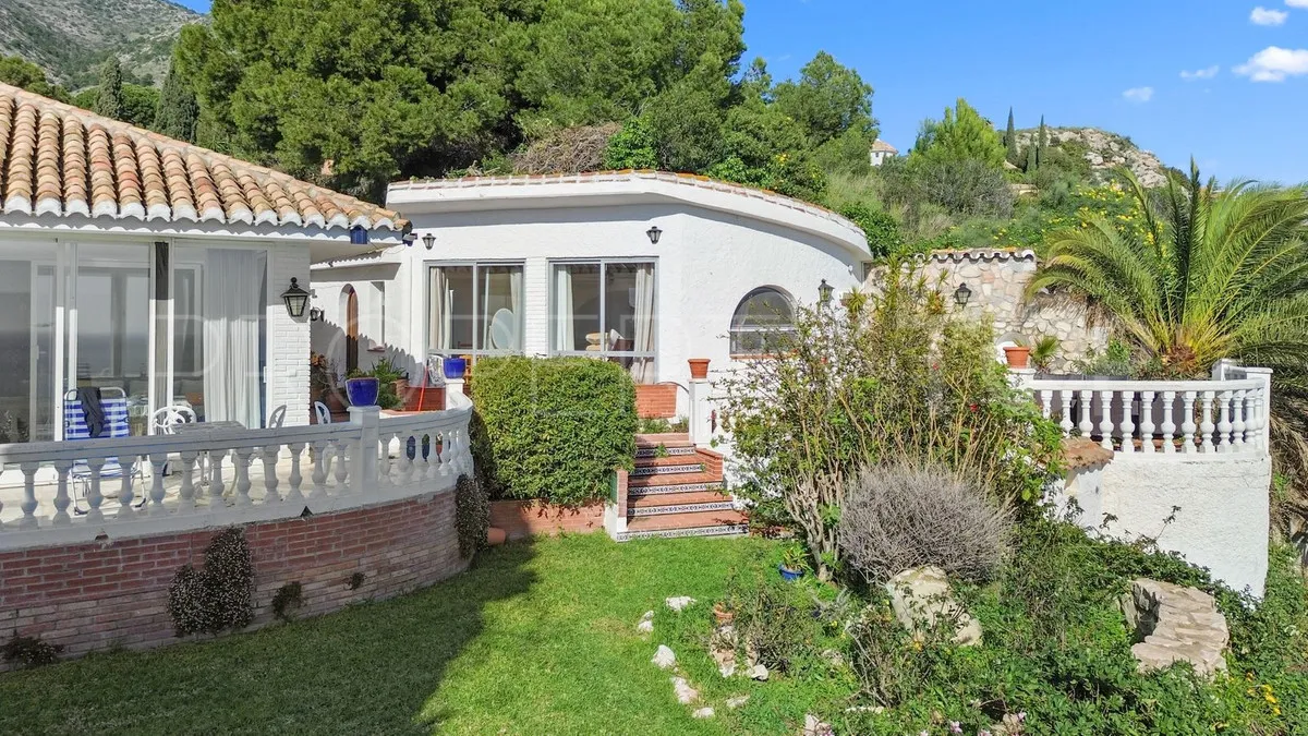 For sale villa in Benalmadena with 5 bedrooms