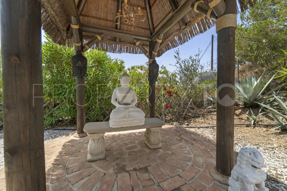 Villa de 8 dormitorios en venta en Benalmadena