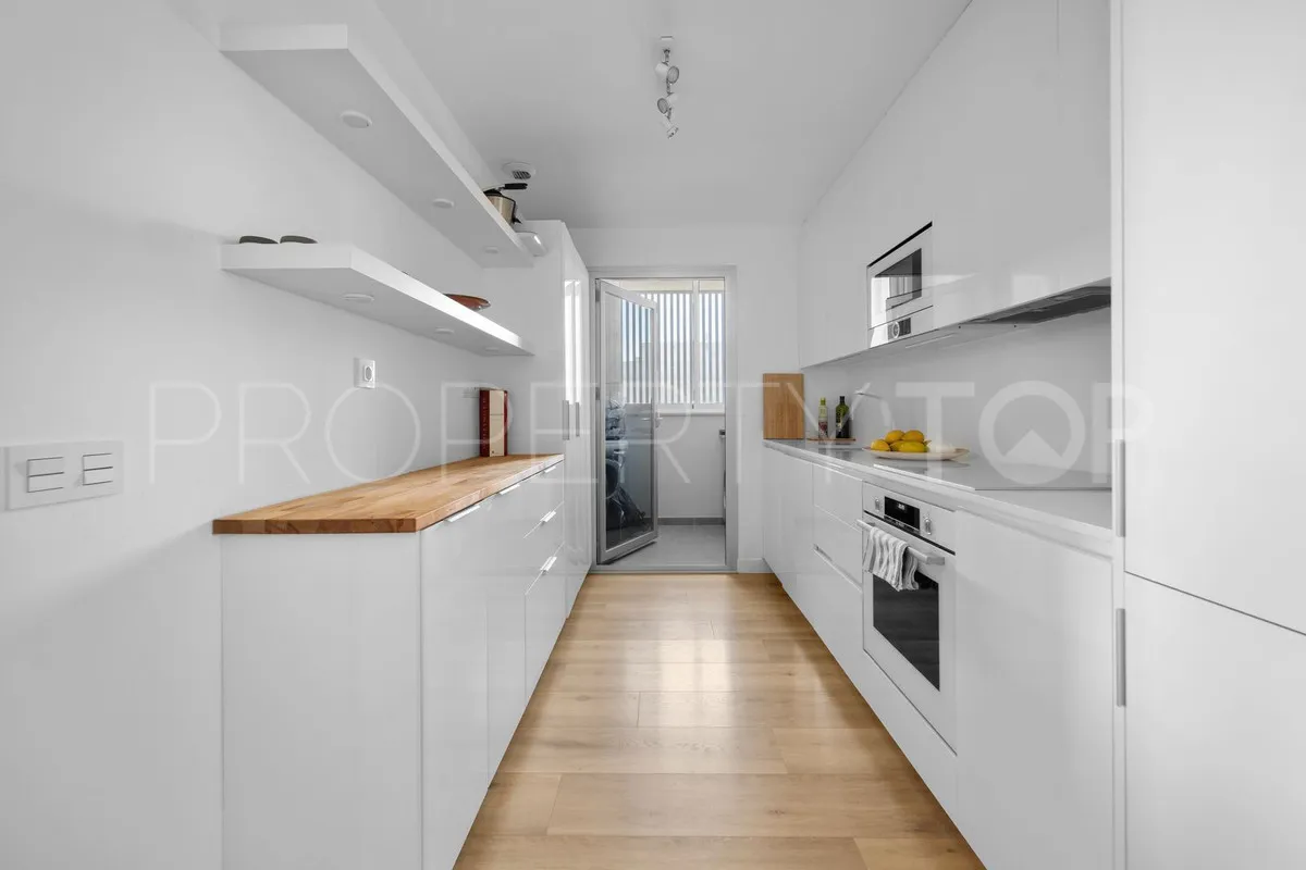 Apartamento de 2 dormitorios en venta en Fuengirola