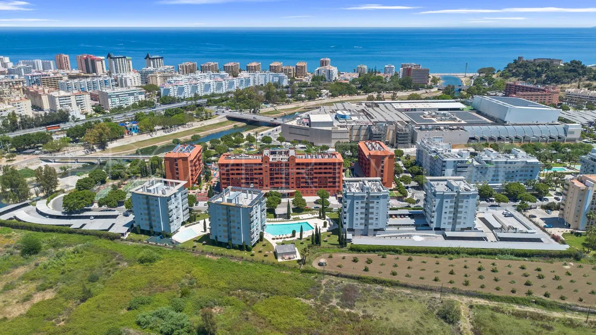 Apartamento de 2 dormitorios en venta en Fuengirola