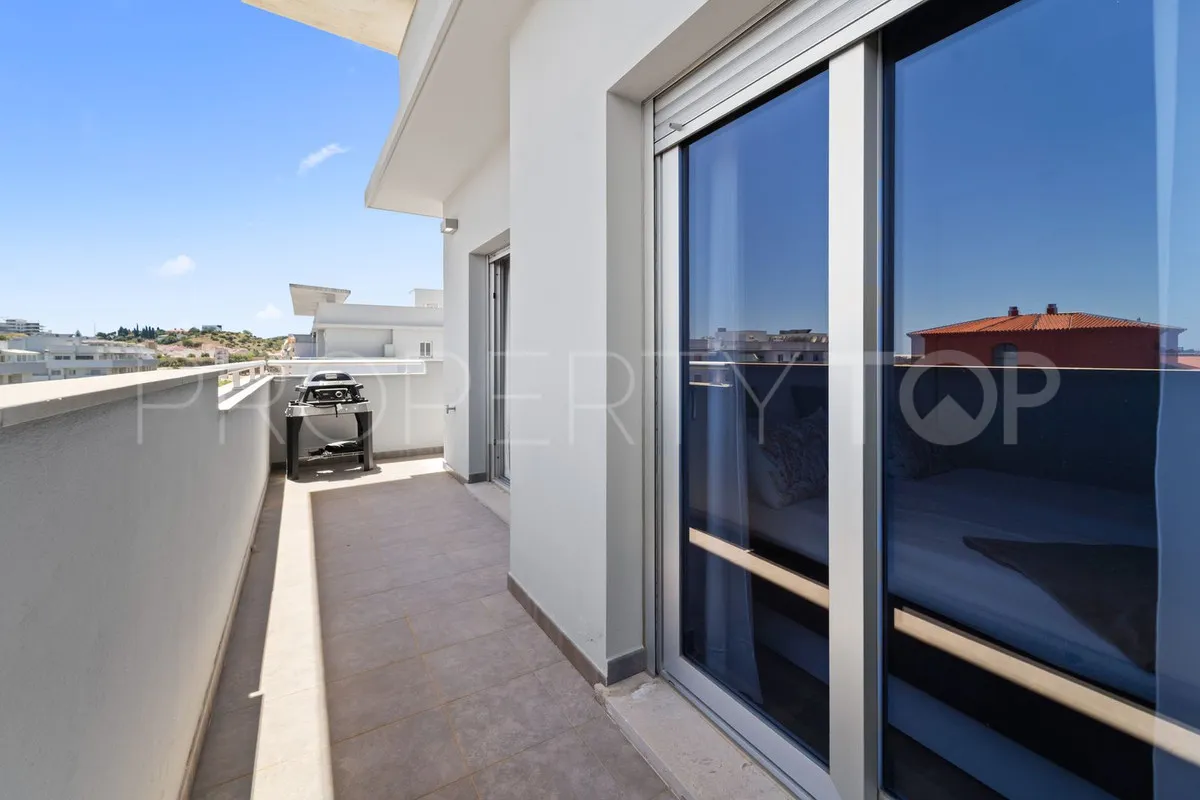 Apartamento de 2 dormitorios en venta en Fuengirola