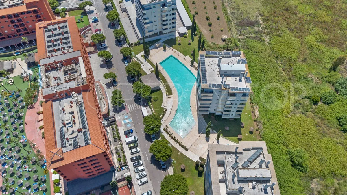 Apartamento de 2 dormitorios en venta en Fuengirola