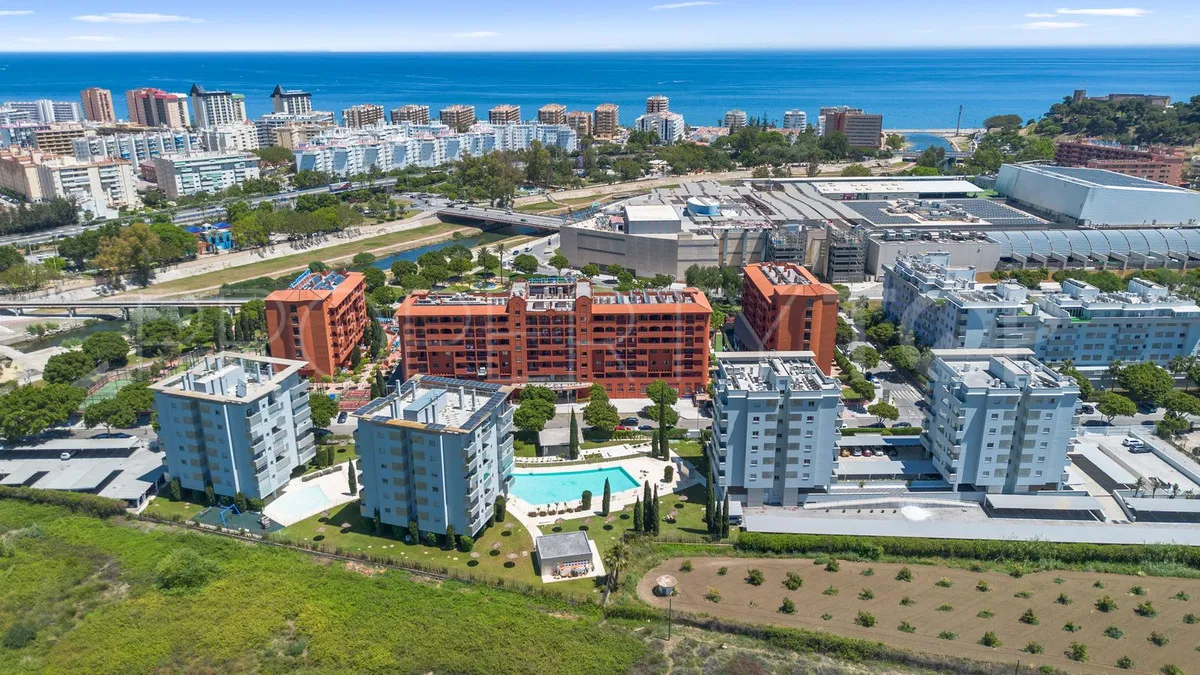Apartamento de 2 dormitorios en venta en Fuengirola