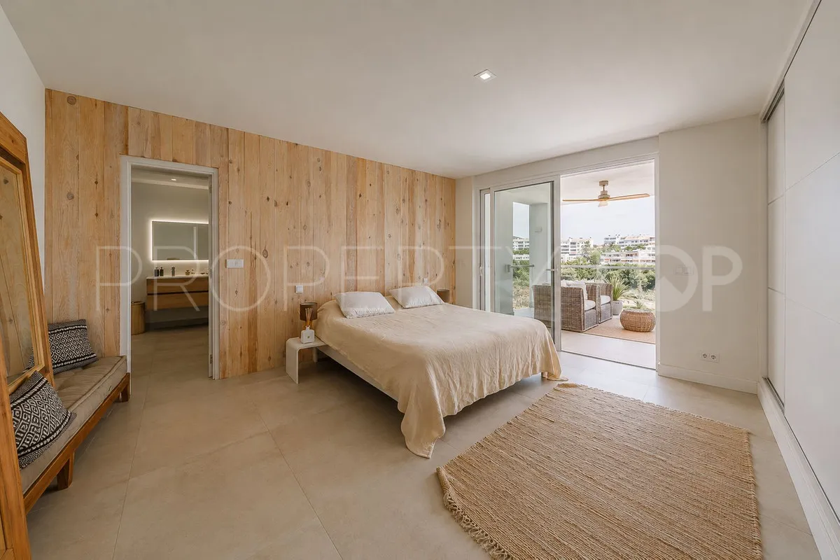5 bedrooms villa in Torrequebrada for sale