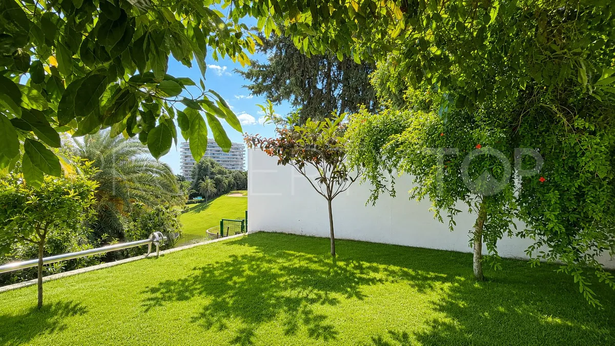 5 bedrooms villa in Torrequebrada for sale