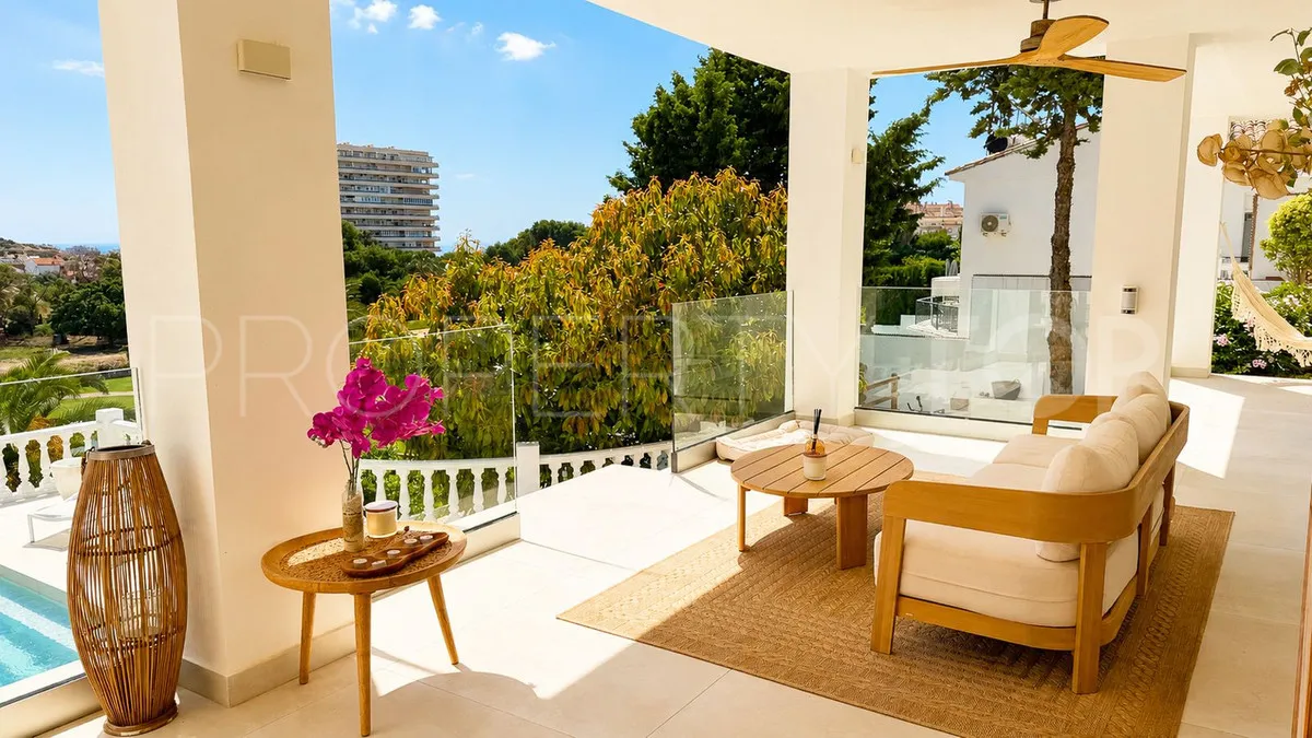 5 bedrooms villa in Torrequebrada for sale