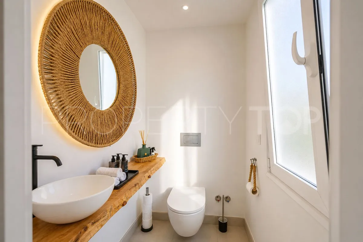 5 bedrooms villa in Torrequebrada for sale