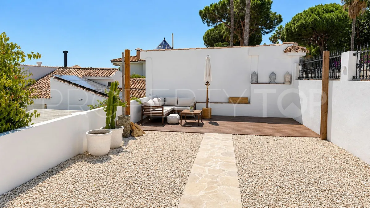 5 bedrooms villa in Torrequebrada for sale