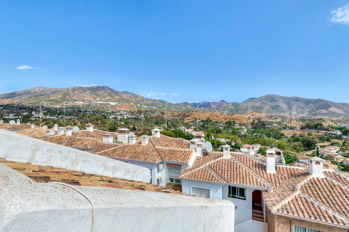 For sale 2 bedrooms apartment in Mijas