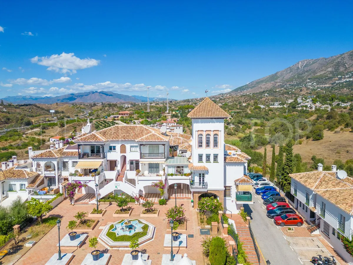 For sale 2 bedrooms apartment in Mijas