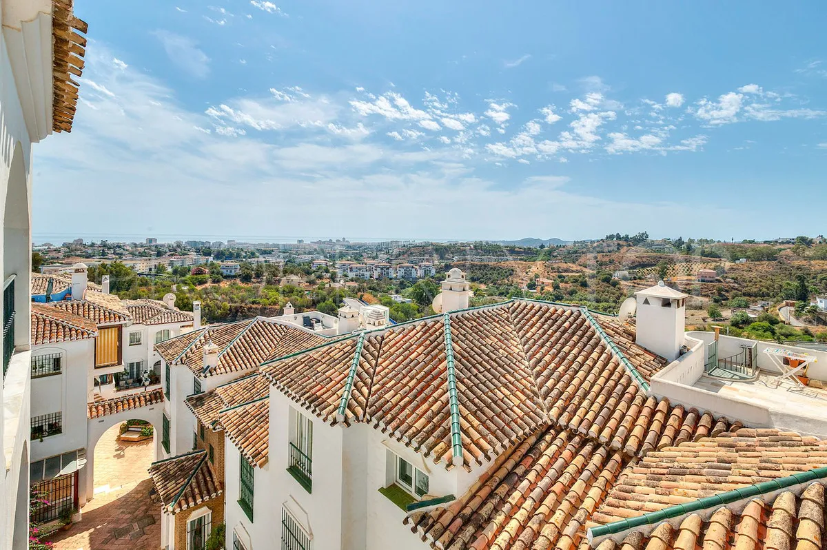 For sale 2 bedrooms apartment in Mijas