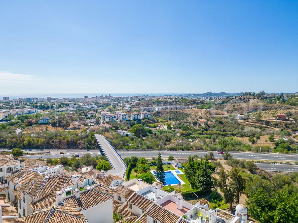 For sale 2 bedrooms apartment in Mijas