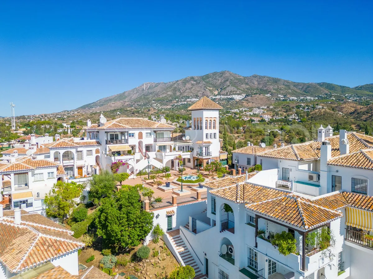 For sale 2 bedrooms apartment in Mijas
