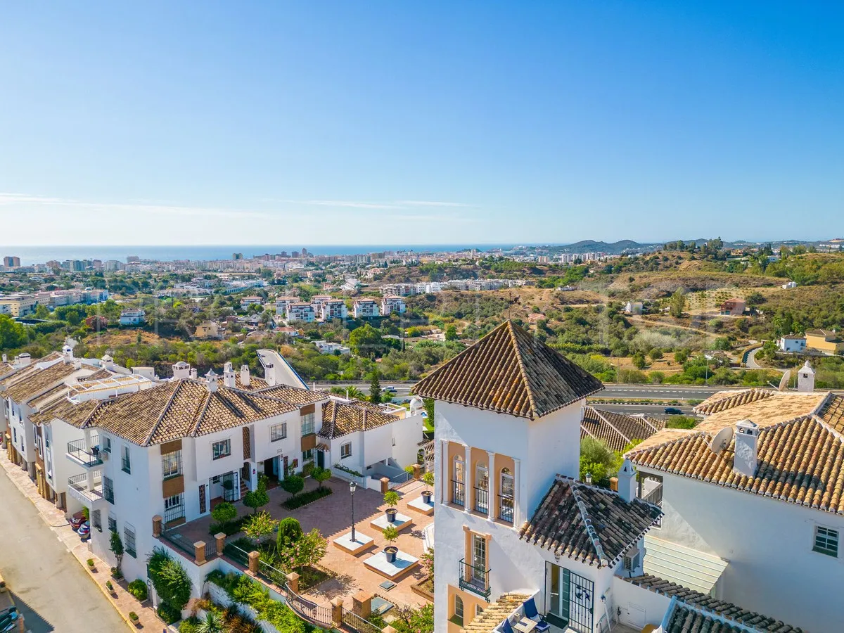 For sale 2 bedrooms apartment in Mijas